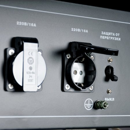 Бензиновый генератор FUBAG BS 3300 A ES с электростартером и коннектором автоматики в Кемерово фото